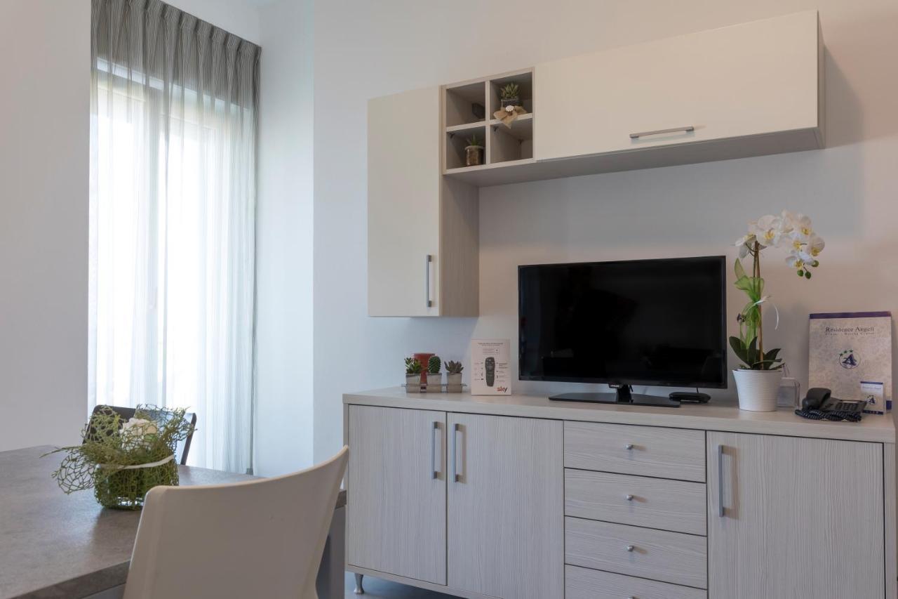 רימיני Residence Hotel Angeli מראה חיצוני תמונה