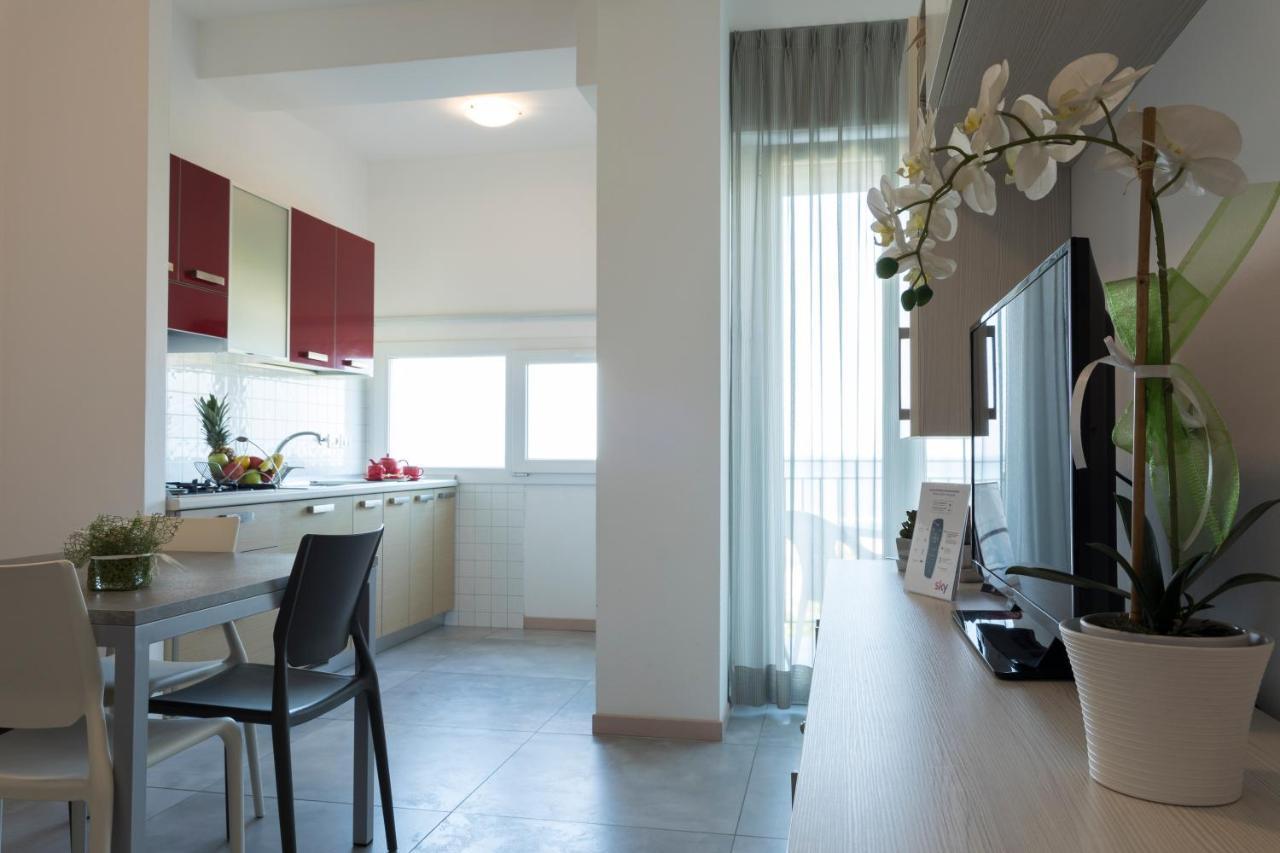 רימיני Residence Hotel Angeli מראה חיצוני תמונה