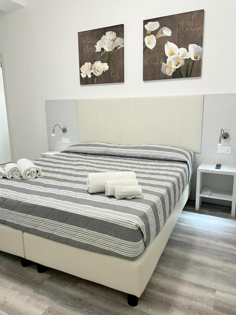 רימיני Residence Hotel Angeli מראה חיצוני תמונה