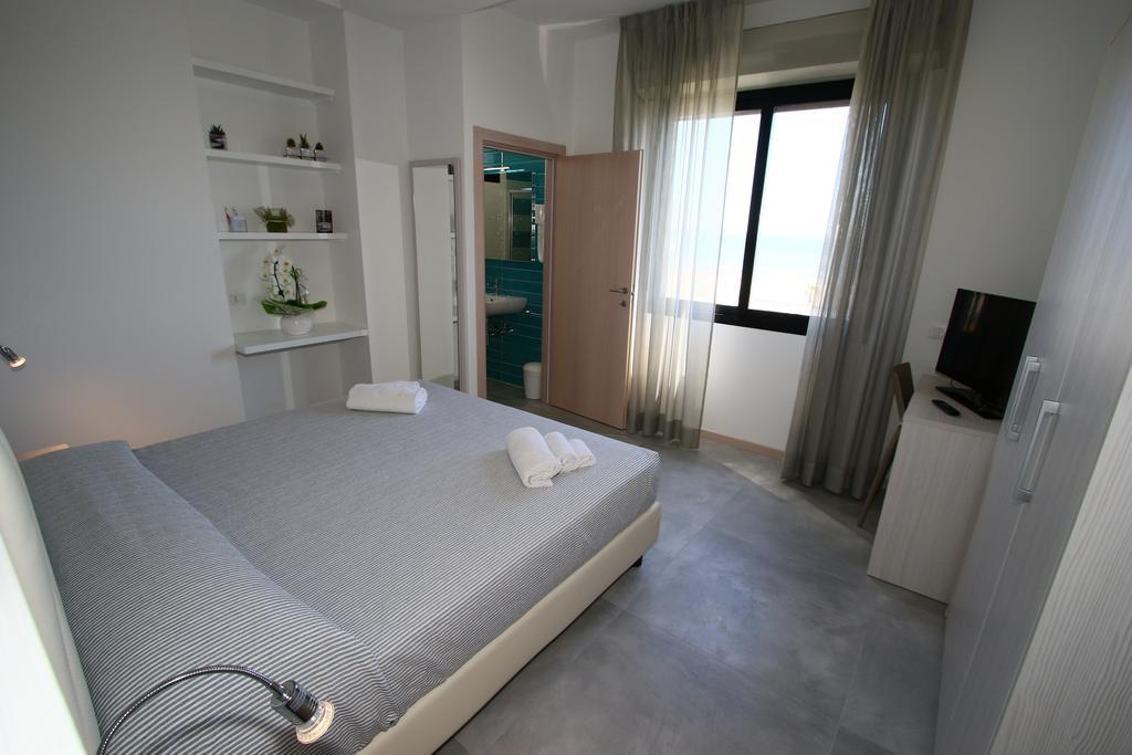 רימיני Residence Hotel Angeli מראה חיצוני תמונה