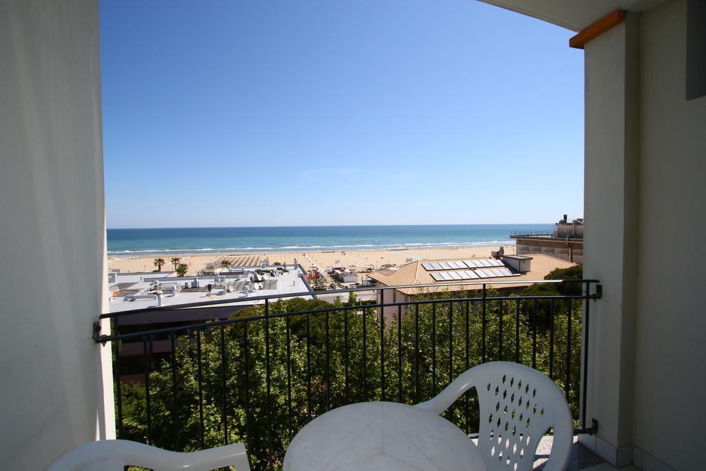 רימיני Residence Hotel Angeli מראה חיצוני תמונה